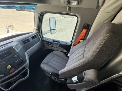 2022 Peterbilt 579 Base