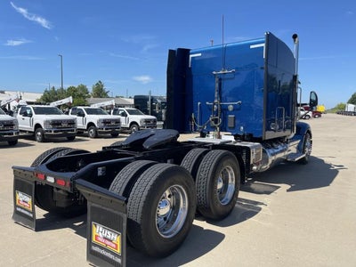 2023 Peterbilt 579 Base