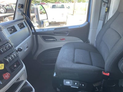 2023 Peterbilt 579 Base