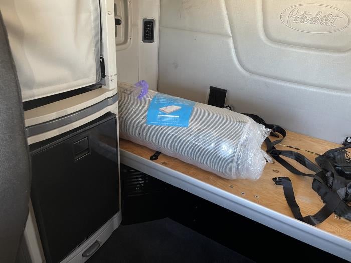 2023 Peterbilt 579 Base
