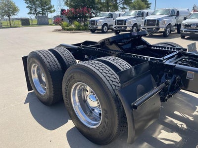 2023 Peterbilt 579 Base