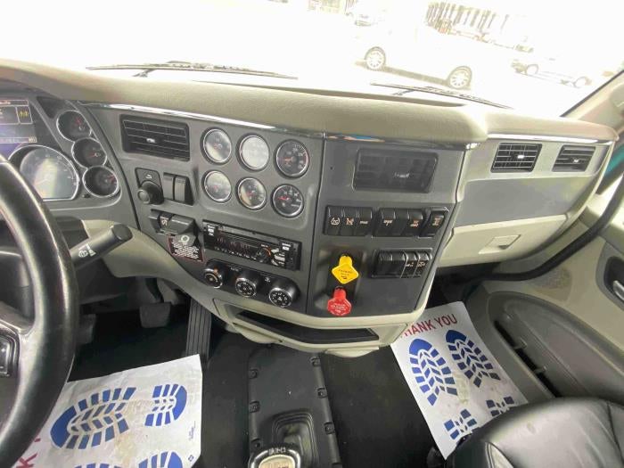 2020 Peterbilt 579 Base