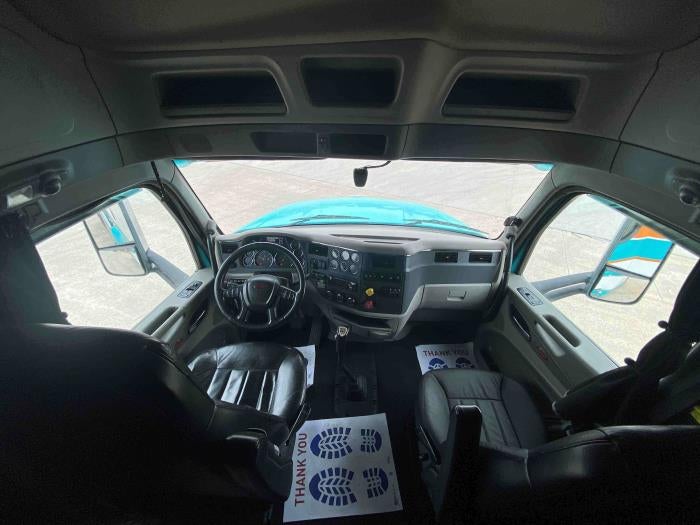 2020 Peterbilt 579 Base