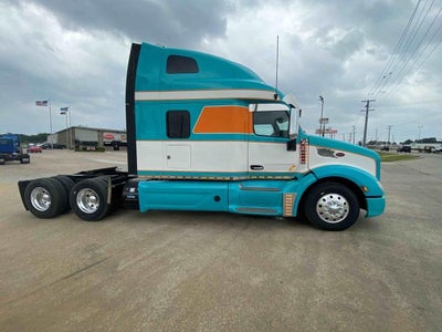 2020 Peterbilt 579 Base