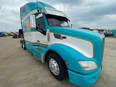 2020 Peterbilt 579 Base
