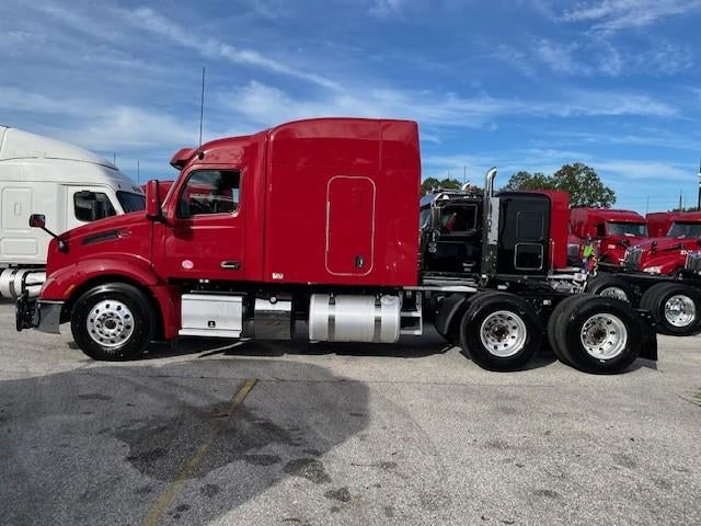 2022 Peterbilt 579 Base