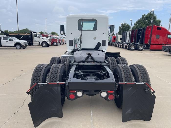 2021 Peterbilt 579 Base