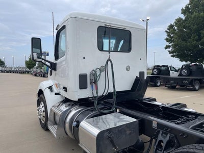 2021 Peterbilt 579 Base