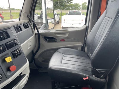 2021 Peterbilt 579 Base