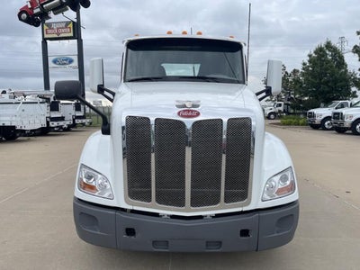 2021 Peterbilt 579 Base