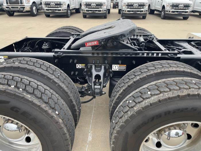 2021 Peterbilt 579 Base