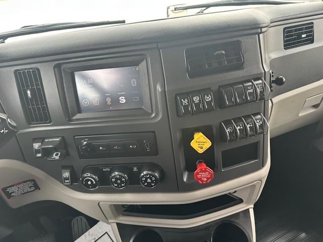 2026 Peterbilt 579 Base