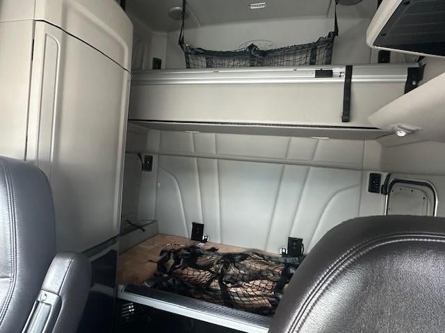 2026 Peterbilt 579 Base