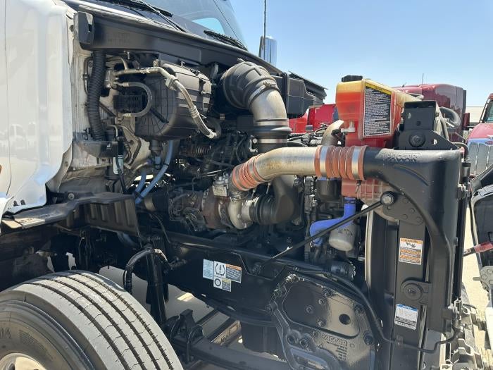 2021 Peterbilt 579 Base