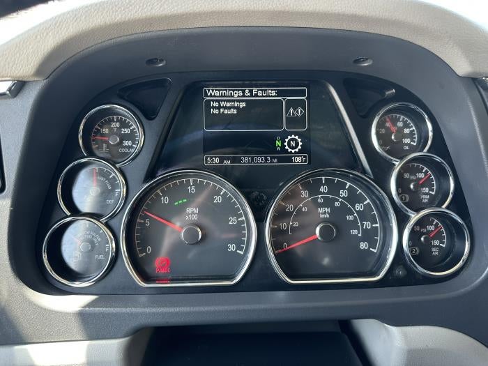 2021 Peterbilt 579 Base