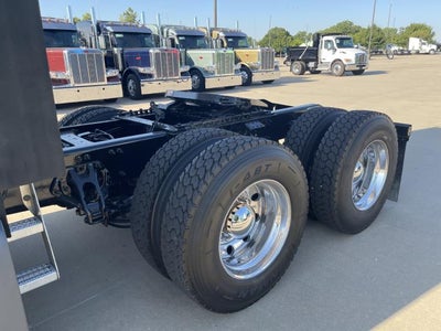2021 Peterbilt 579 Base