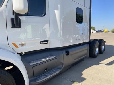 2021 Peterbilt 579 Base
