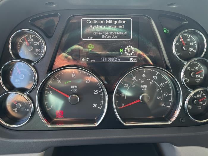 2021 Peterbilt 579 Base