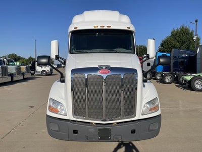 2021 Peterbilt 579 Base