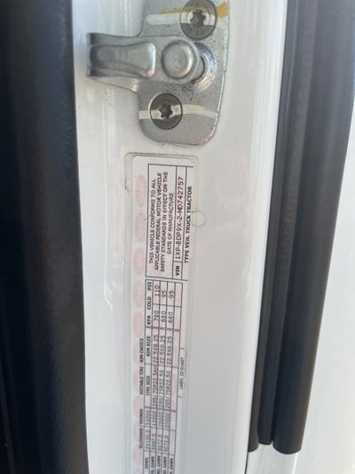 2021 Peterbilt 579 Base