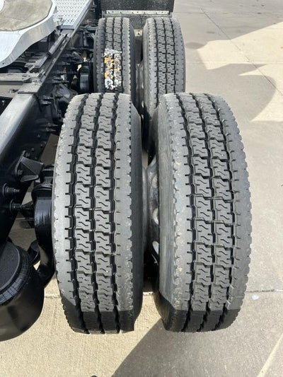 2021 Peterbilt 579 Base