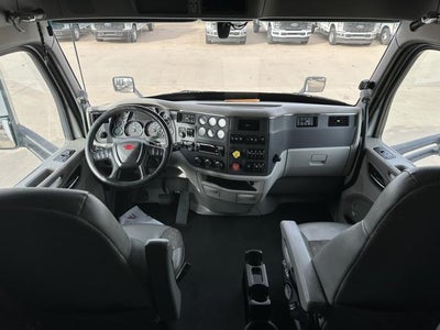 2021 Peterbilt 579 Base