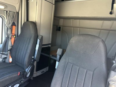 2021 Peterbilt 579 Base