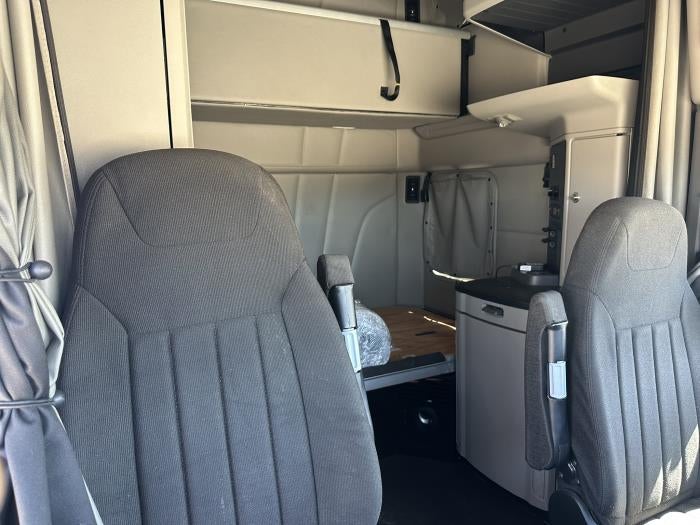 2021 Peterbilt 579 Base