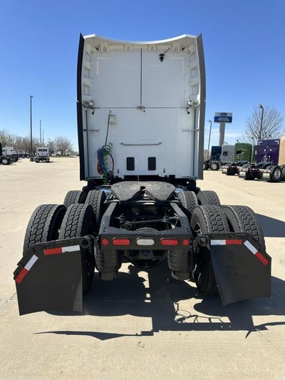 2021 Peterbilt 579 Base