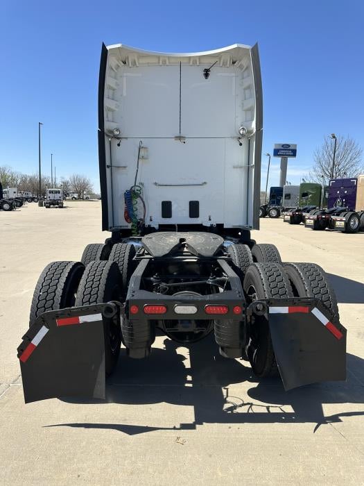 2021 Peterbilt 579 Base