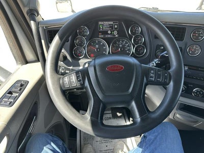2021 Peterbilt 579 Base