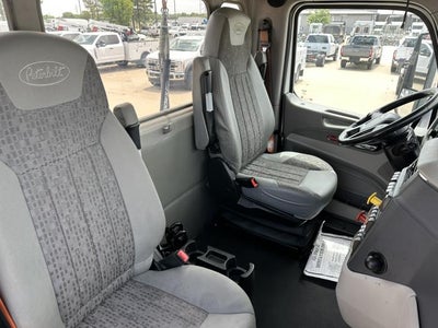 2021 Peterbilt 579 Base