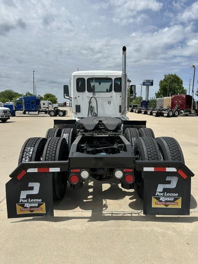2021 Peterbilt 579 Base
