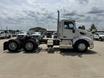 2021 Peterbilt 579 Base