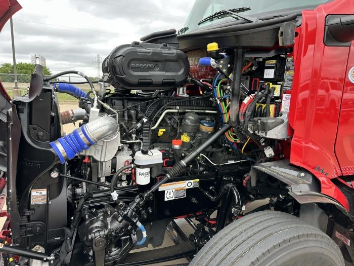 2025 Peterbilt 579 Base