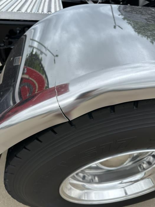 2025 Peterbilt 579 Base