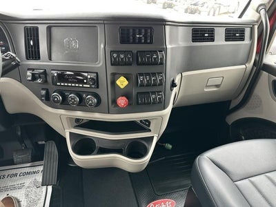 2025 Peterbilt 579 Base