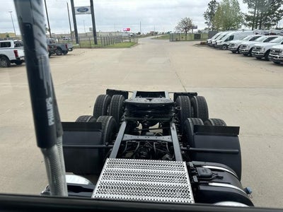 2021 Peterbilt 579 Base