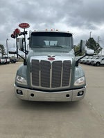2021 Peterbilt 579 Base