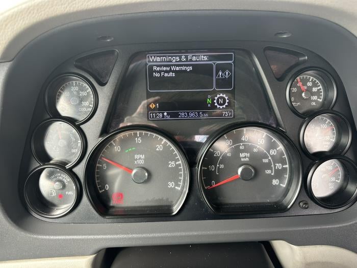 2021 Peterbilt 579 Base