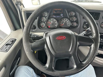 2021 Peterbilt 579 Base