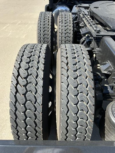 2021 Peterbilt 579 Base