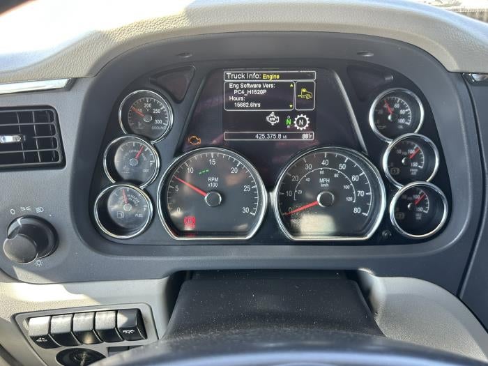 2021 Peterbilt 579 Base