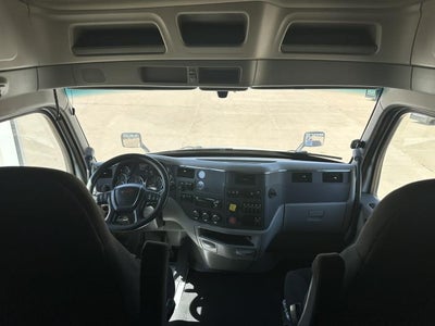 2021 Peterbilt 579 Base