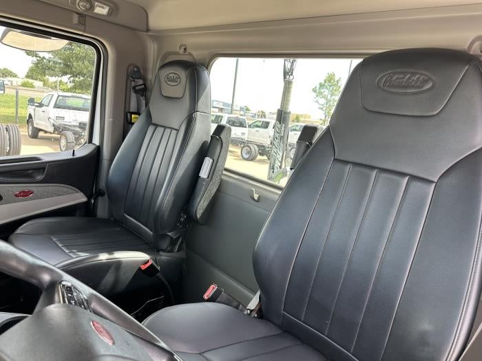 2023 Peterbilt 567 Base