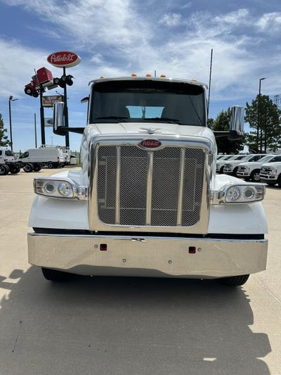 2023 Peterbilt 567 Base