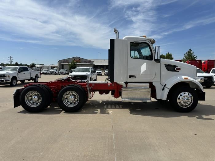 2023 Peterbilt 567 Base