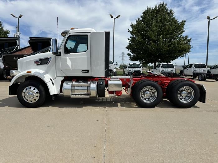 2023 Peterbilt 567 Base
