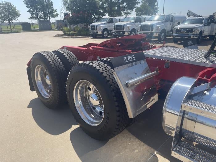 2022 Peterbilt 567 Base