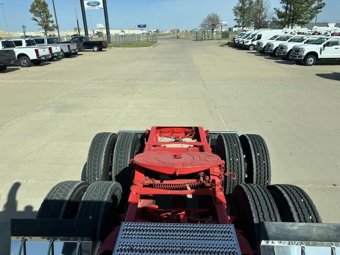 2023 Peterbilt 567 Base